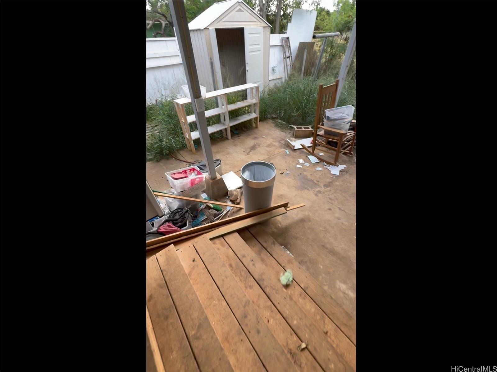 Photo 21 of 25