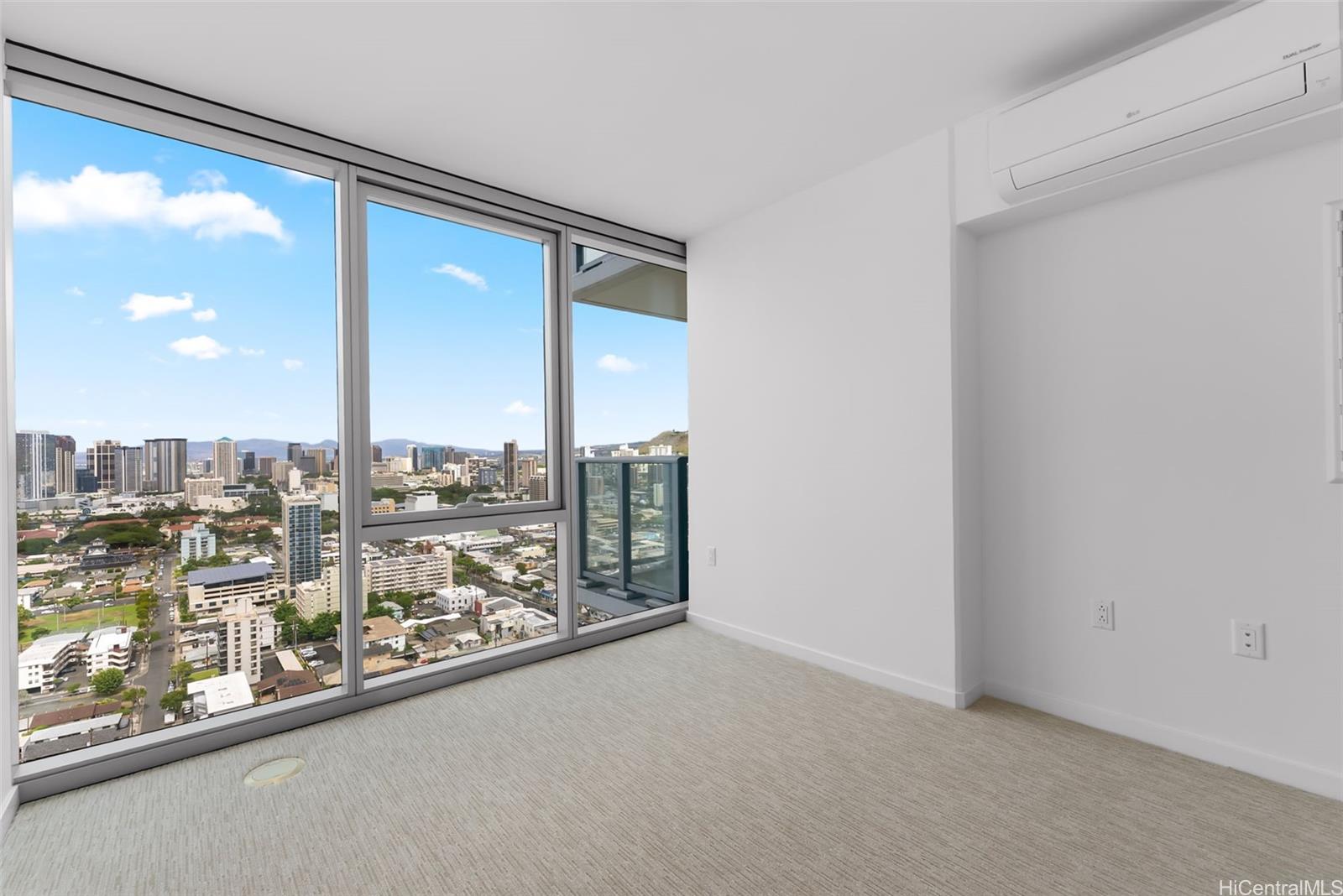 1515 Liona Street  Unit 3014