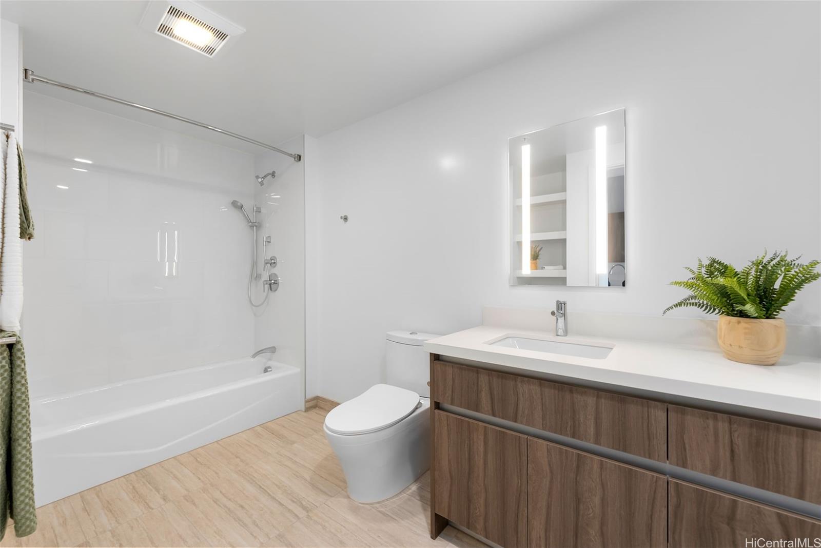 1515 Liona Street  Unit 3014