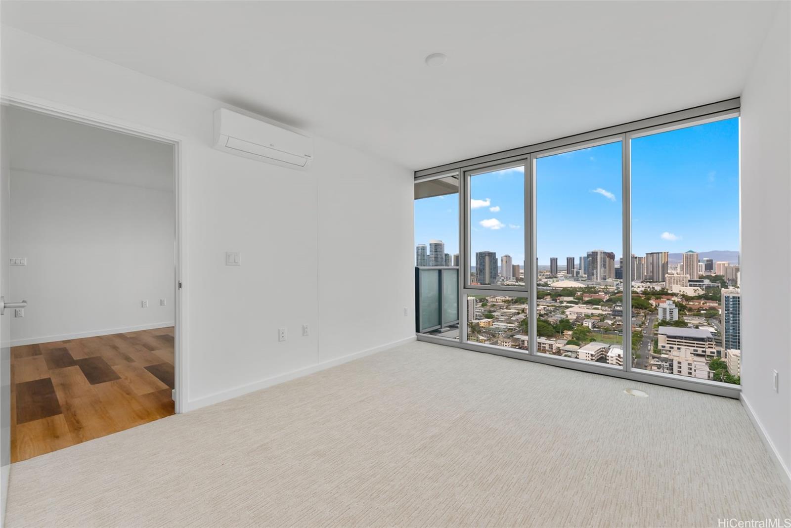 1515 Liona Street  Unit 3014