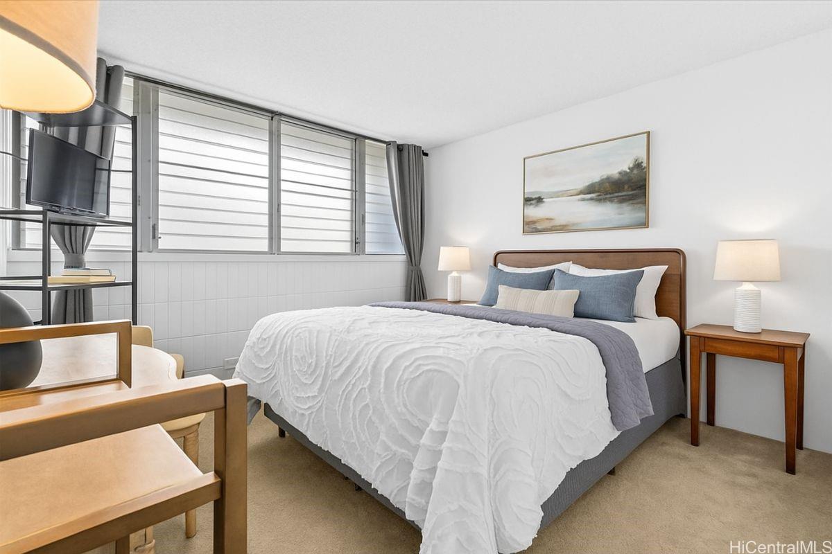 1325 Wilder Avenue  Unit 5 Makai