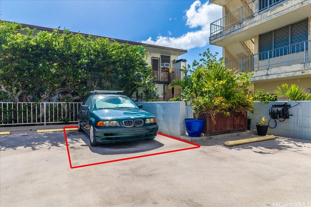 1325 Wilder Avenue  Unit 5 Makai