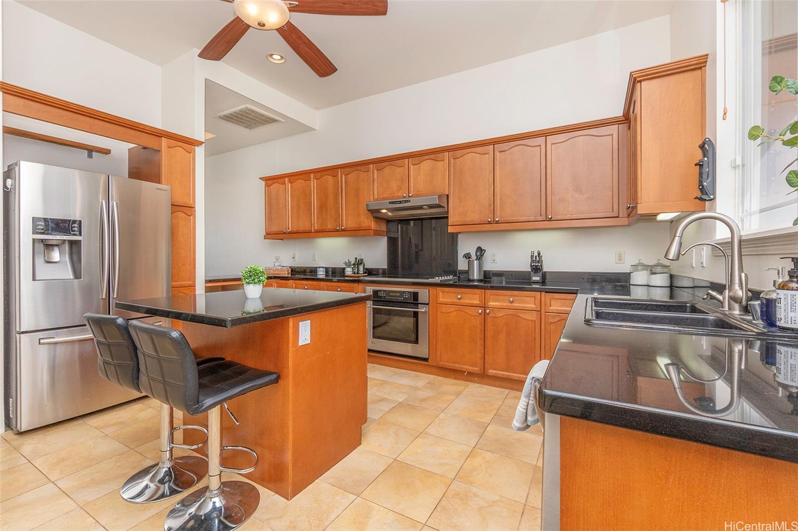 92-1087 Palahia Street  Unit B