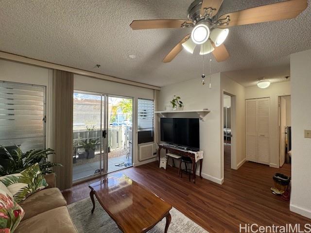 Photo 4 of 24