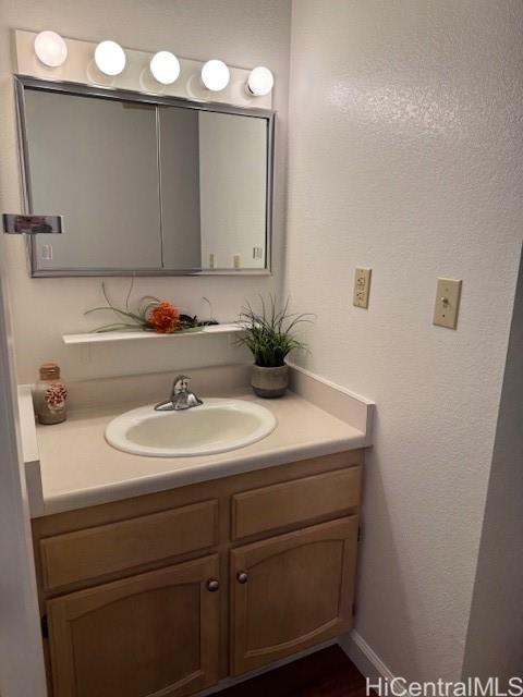 Photo 7 of 24