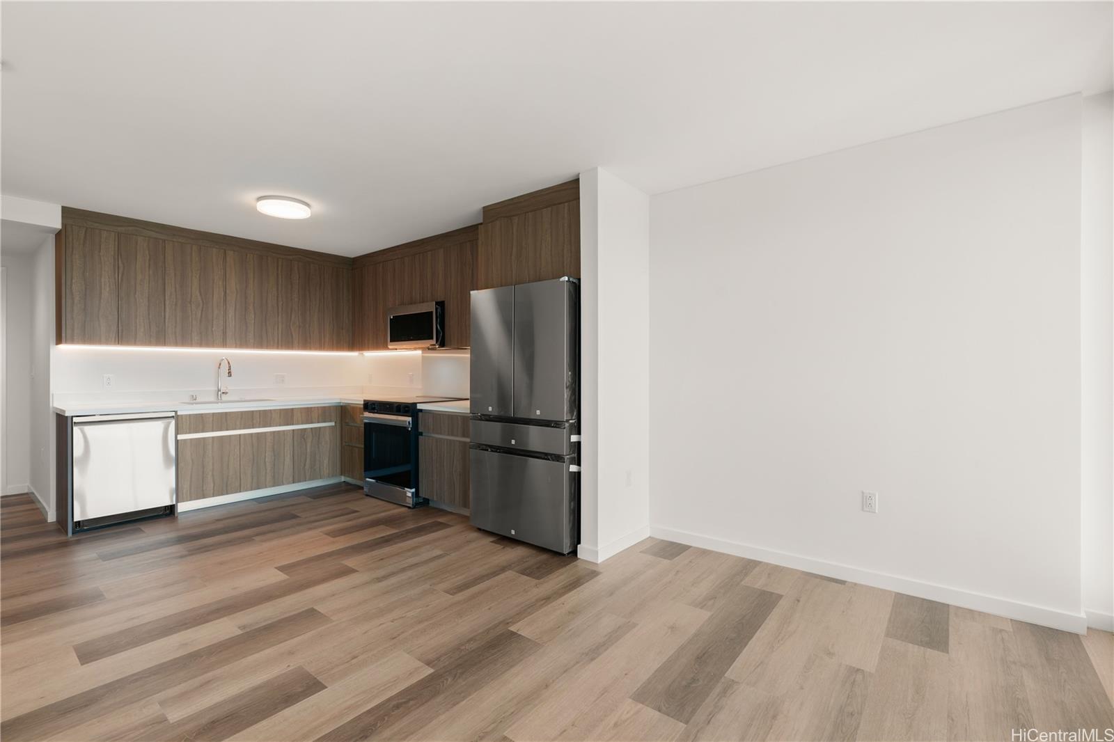 1515 Liona Street  Unit 4003