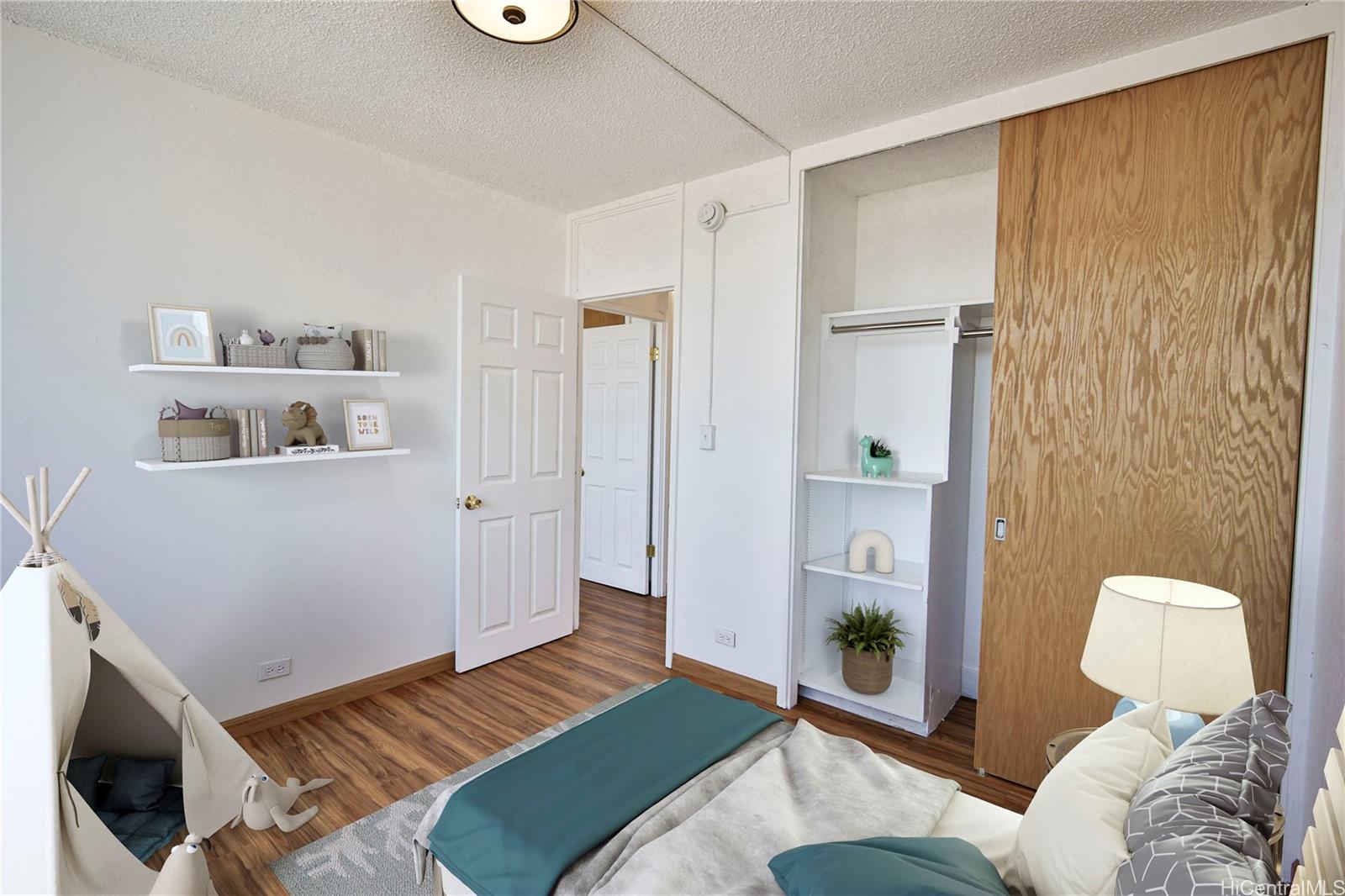 94-249 Waikele Road  Unit A-304