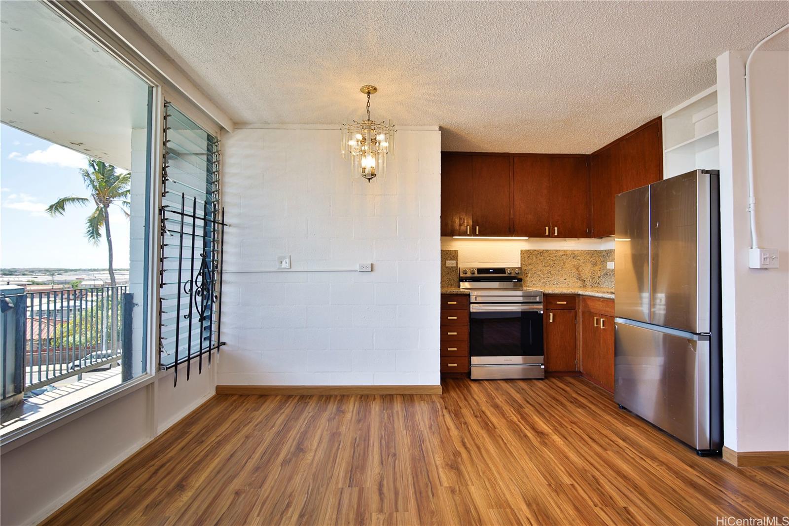 94-249 Waikele Road  Unit A-304