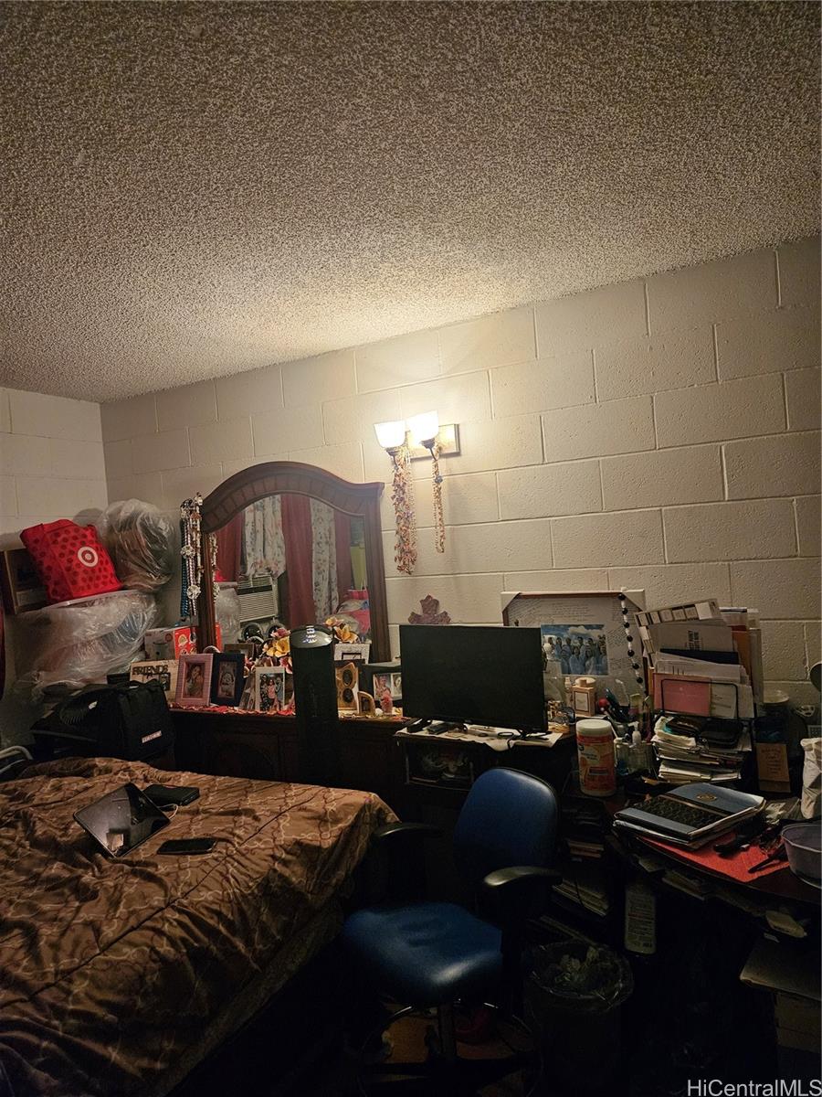 Photo 5 of 7