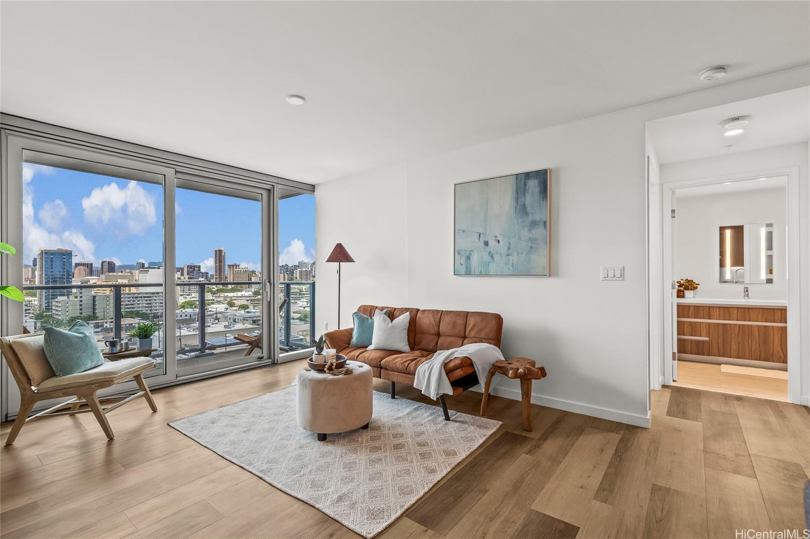 1515 Liona Street  Unit 1202
