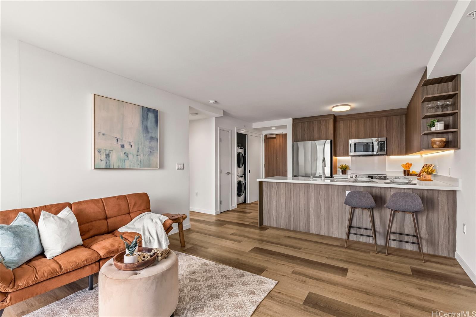 1515 Liona Street  Unit 1202