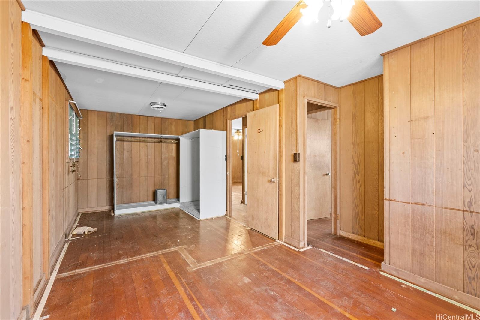 Photo 7 of 23