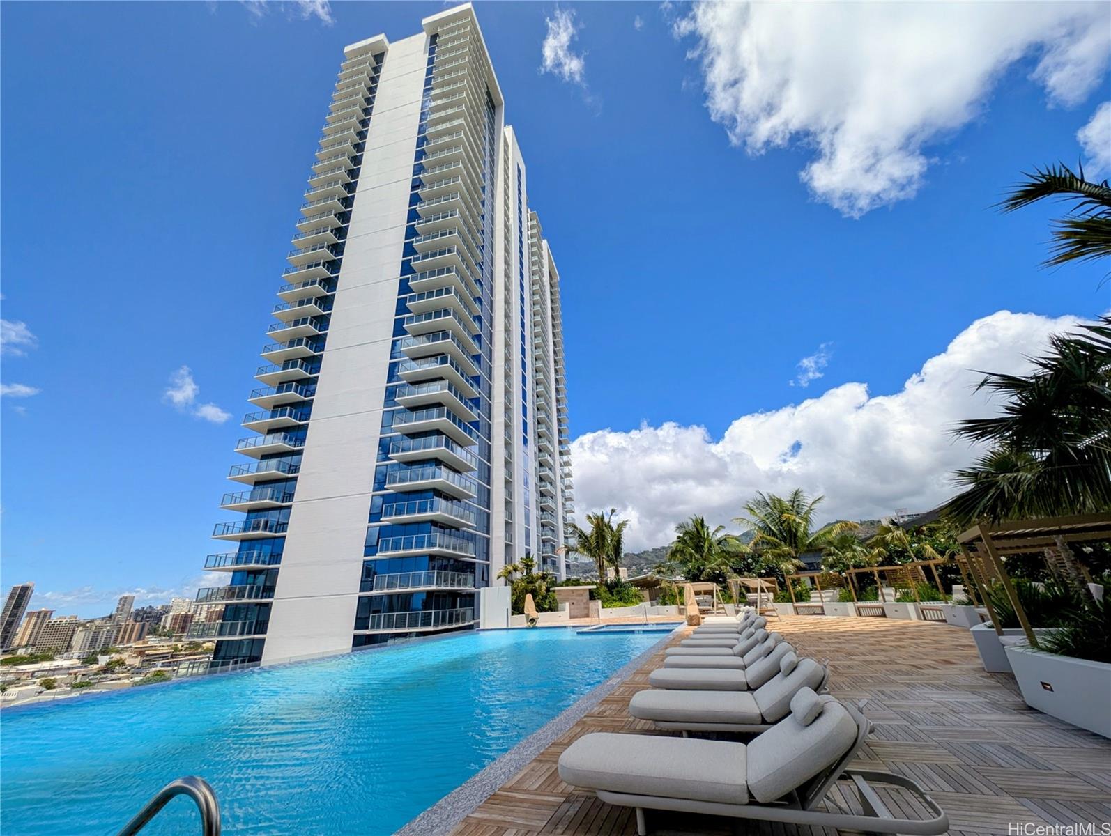 1515 Liona Street  Unit 1810