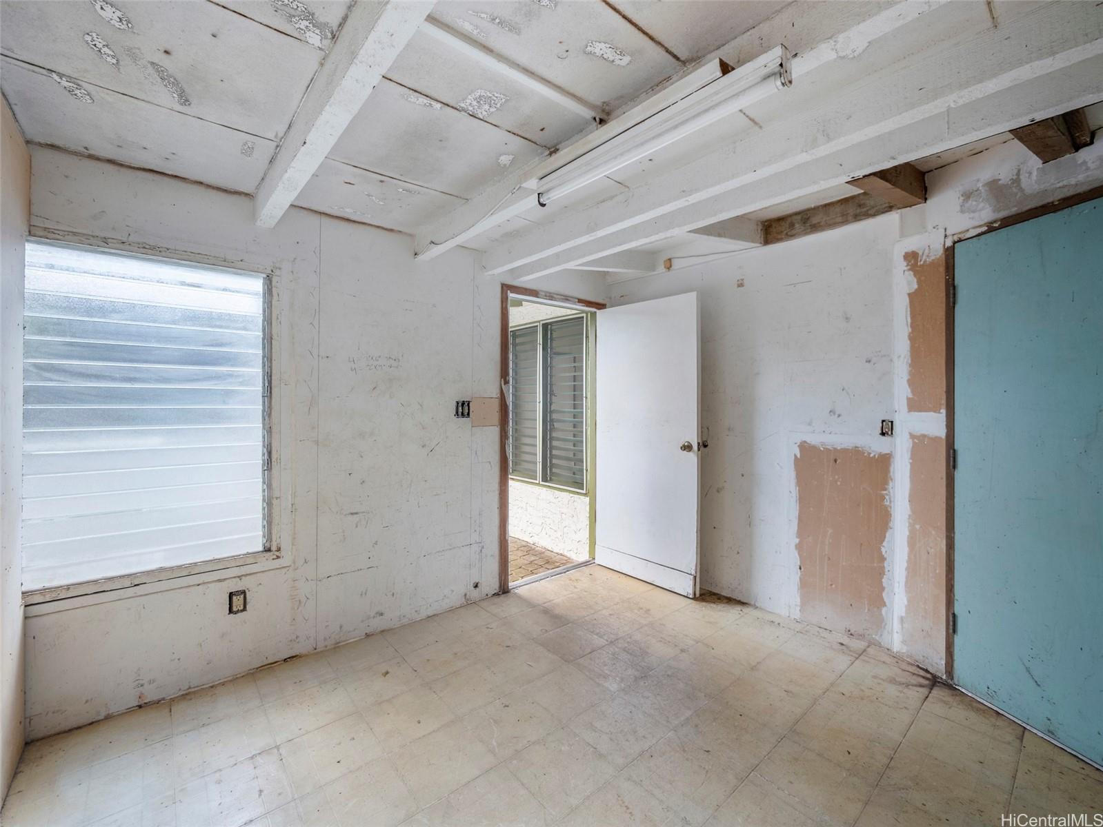 743 Akumu Street
