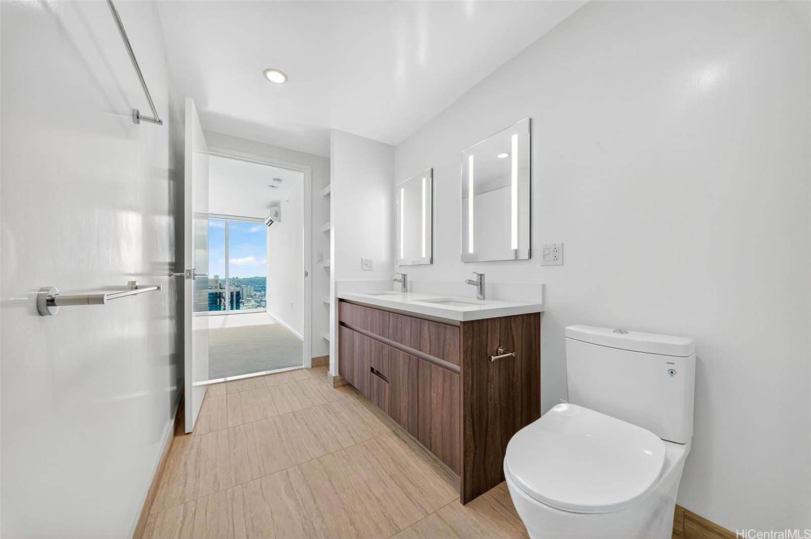 1515 Liona Street  Unit 4001
