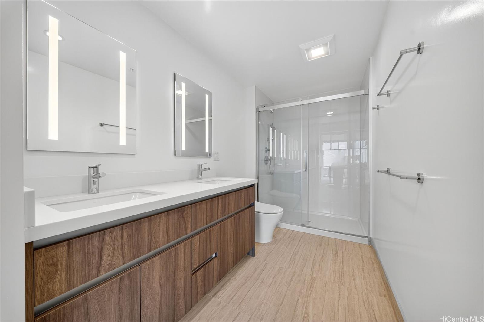 1515 Liona Street  Unit 4001