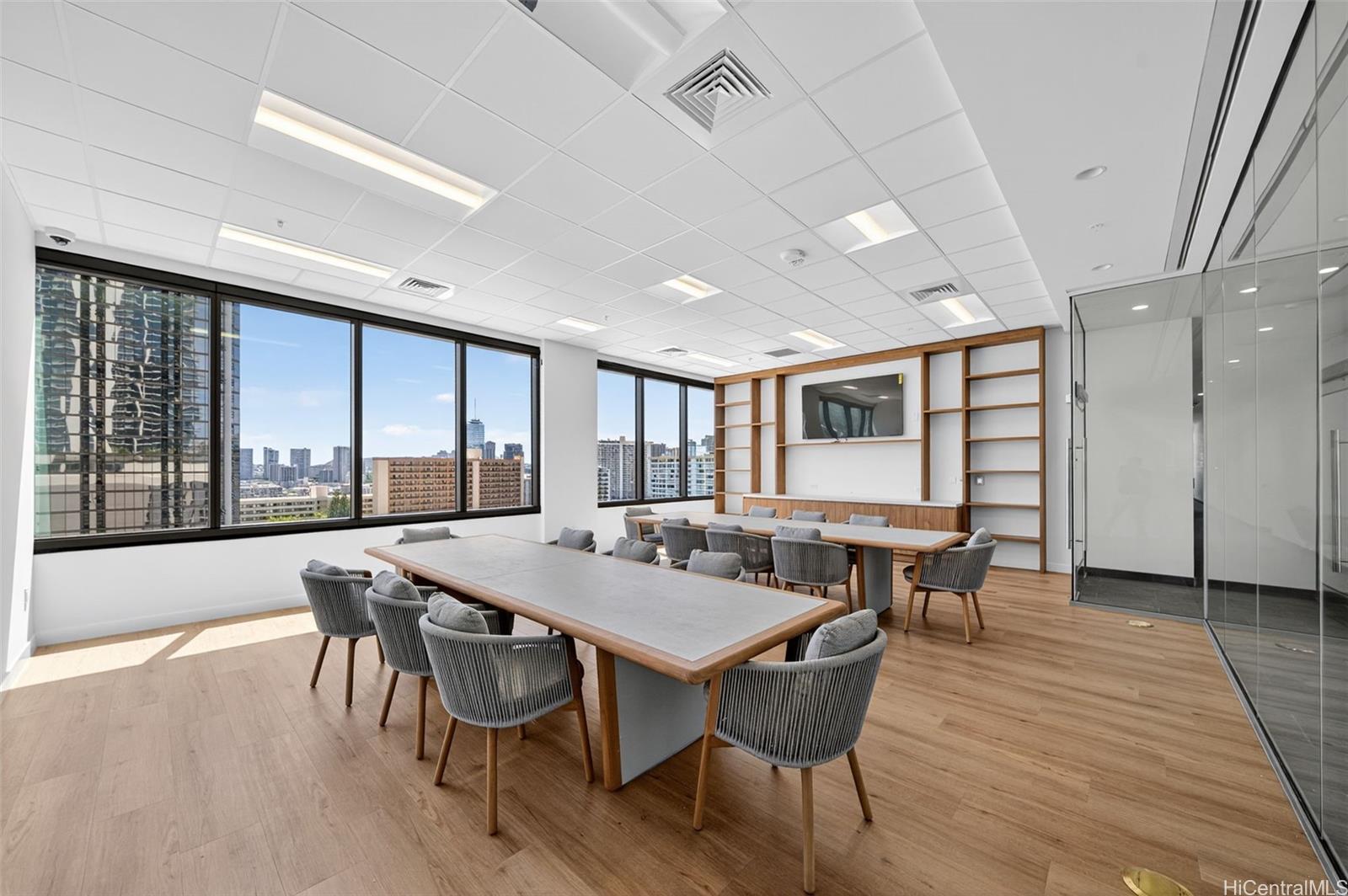 1515 Liona Street  Unit 4001