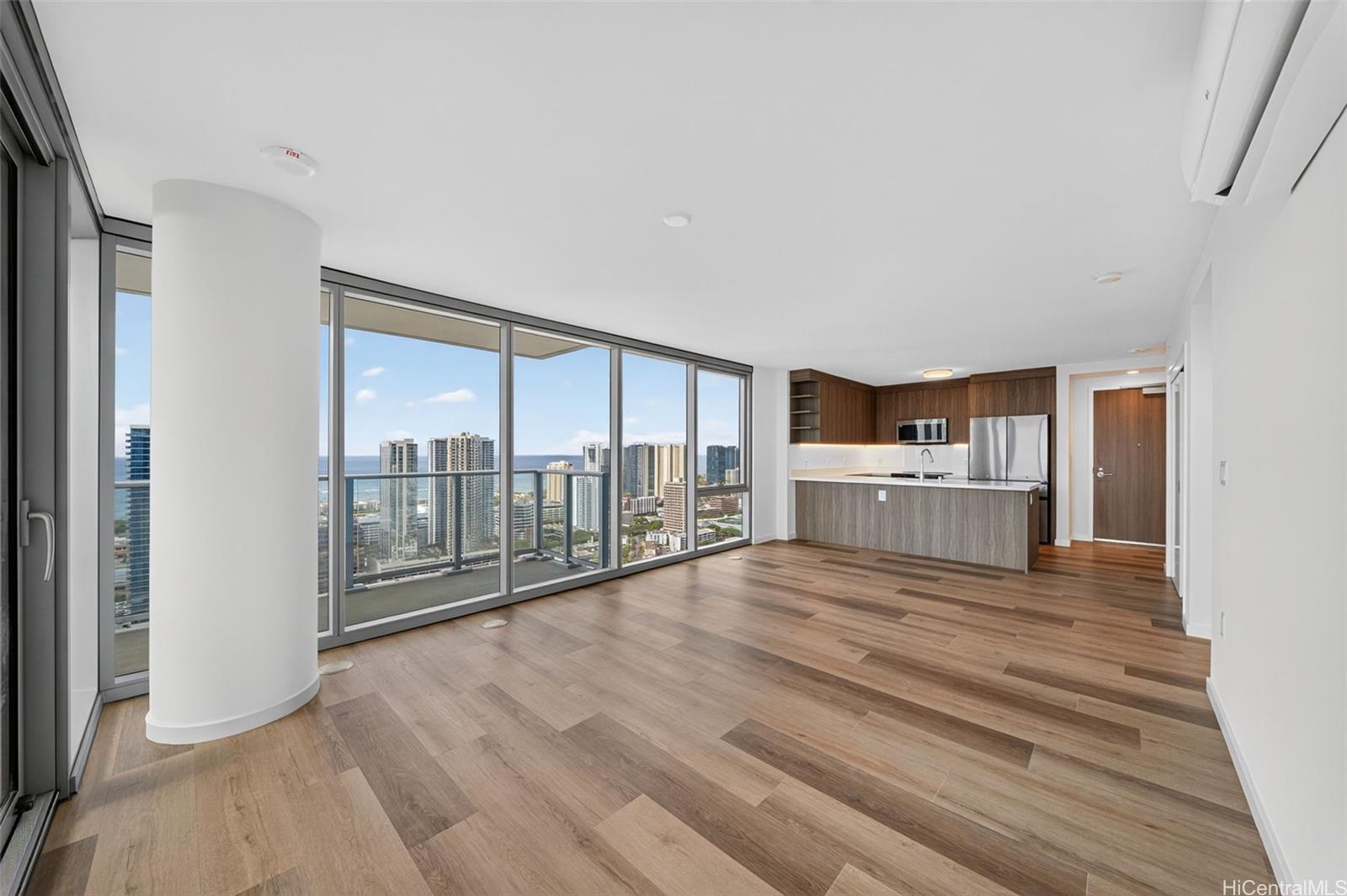1515 Liona Street  Unit 4001
