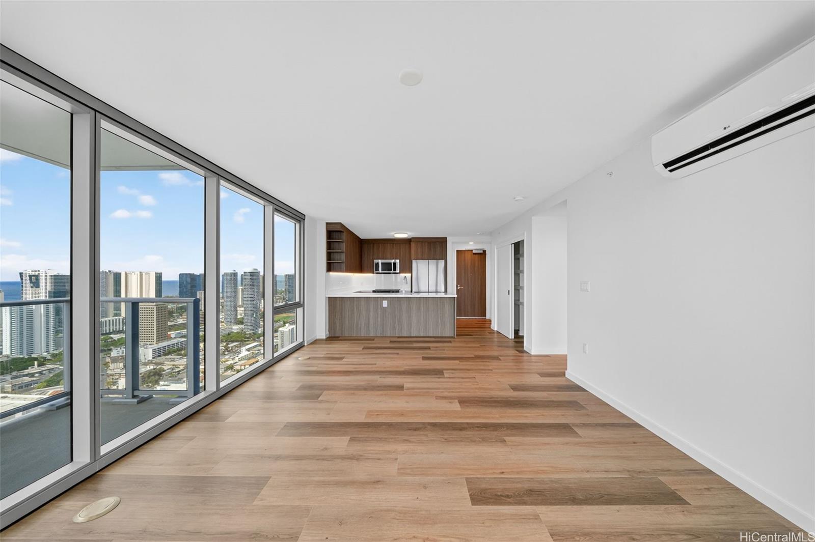 1515 Liona Street  Unit 4001