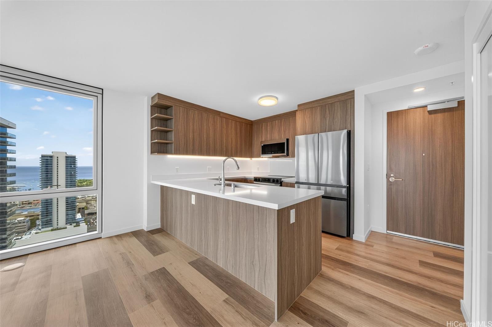 1515 Liona Street  Unit 4001