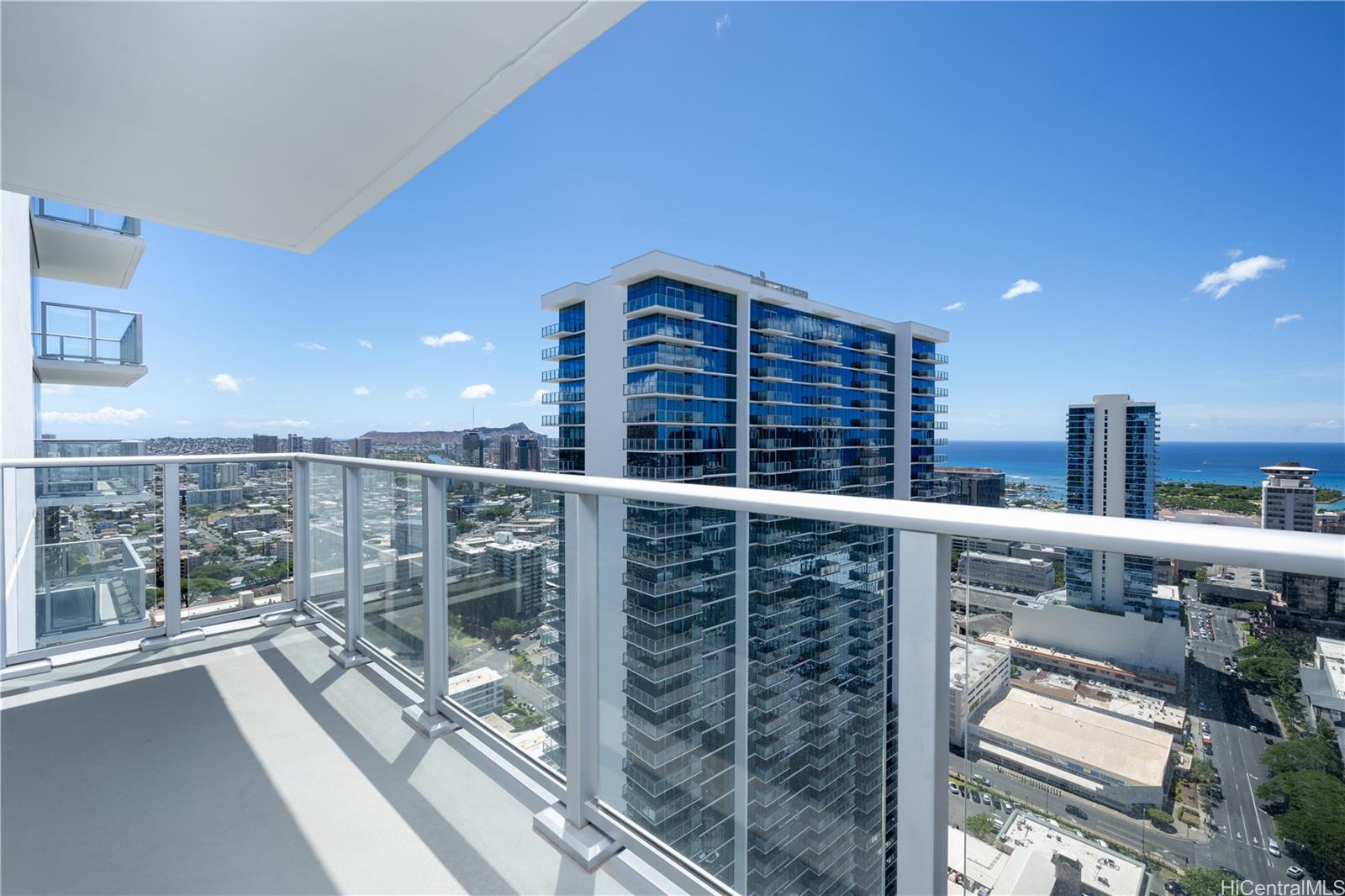 1515 Liona Street  Unit 3900
