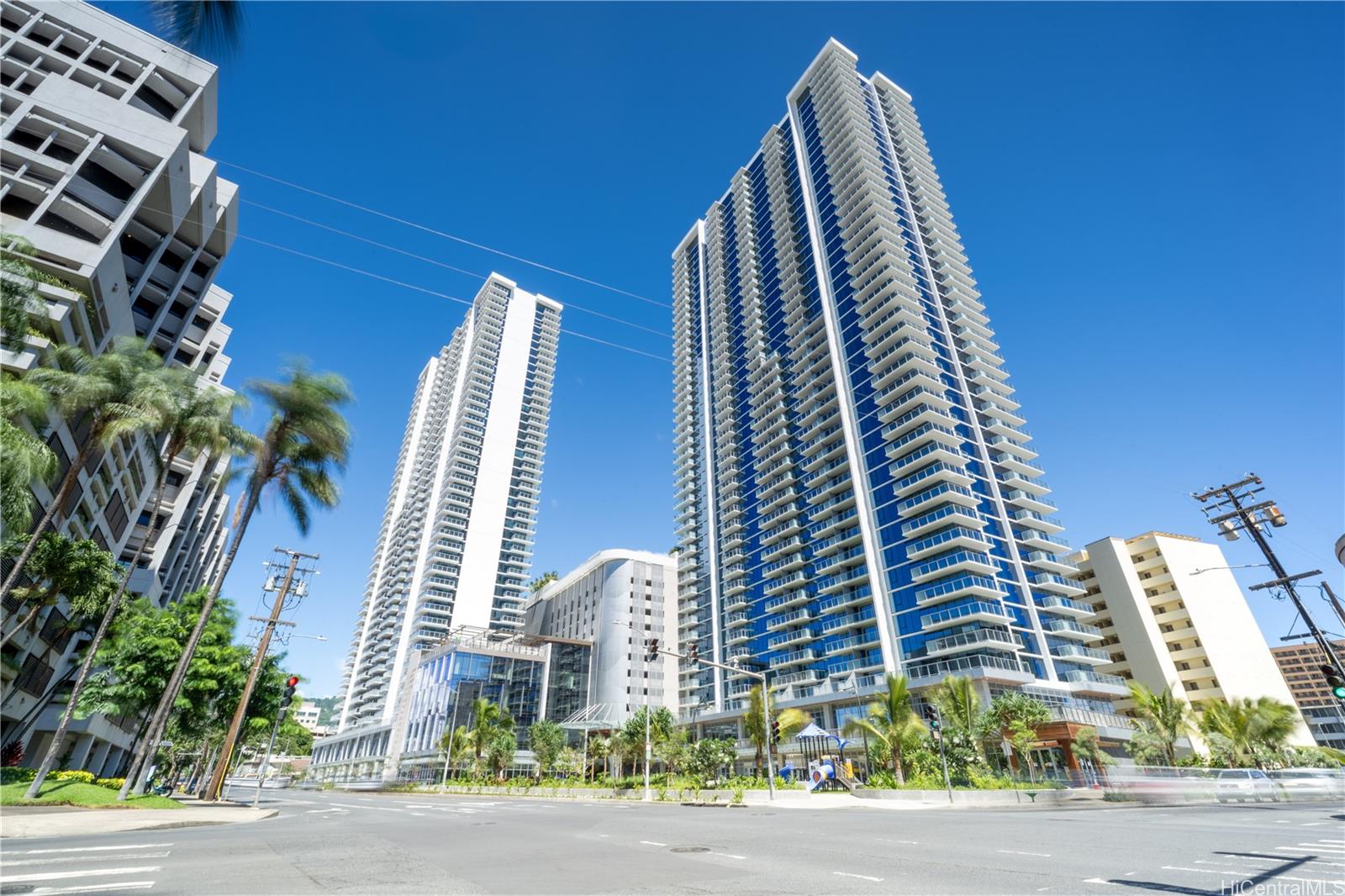 1515 Liona Street  Unit 3900