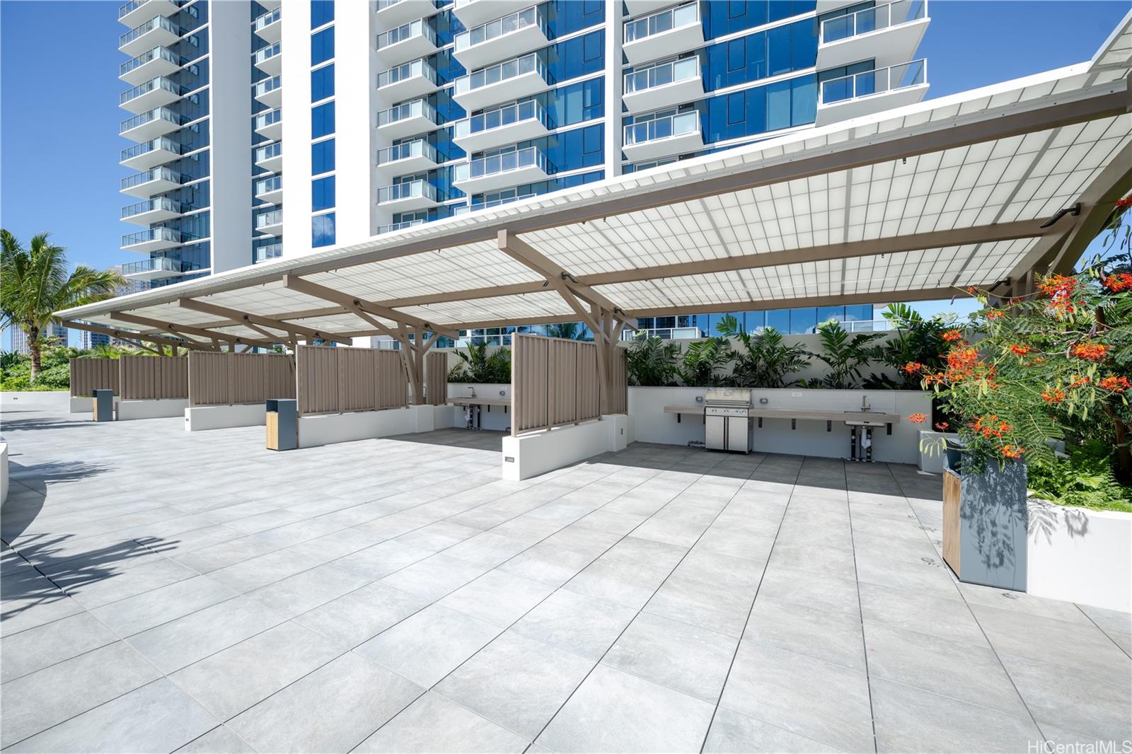 1515 Liona Street  Unit 3900