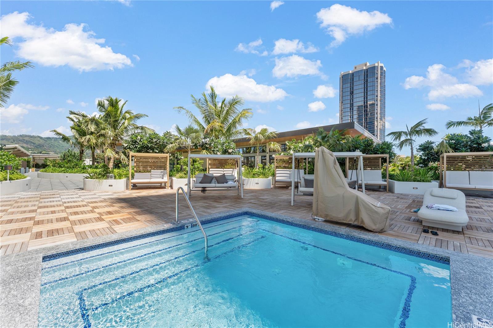 1515 Liona Street  Unit 3703