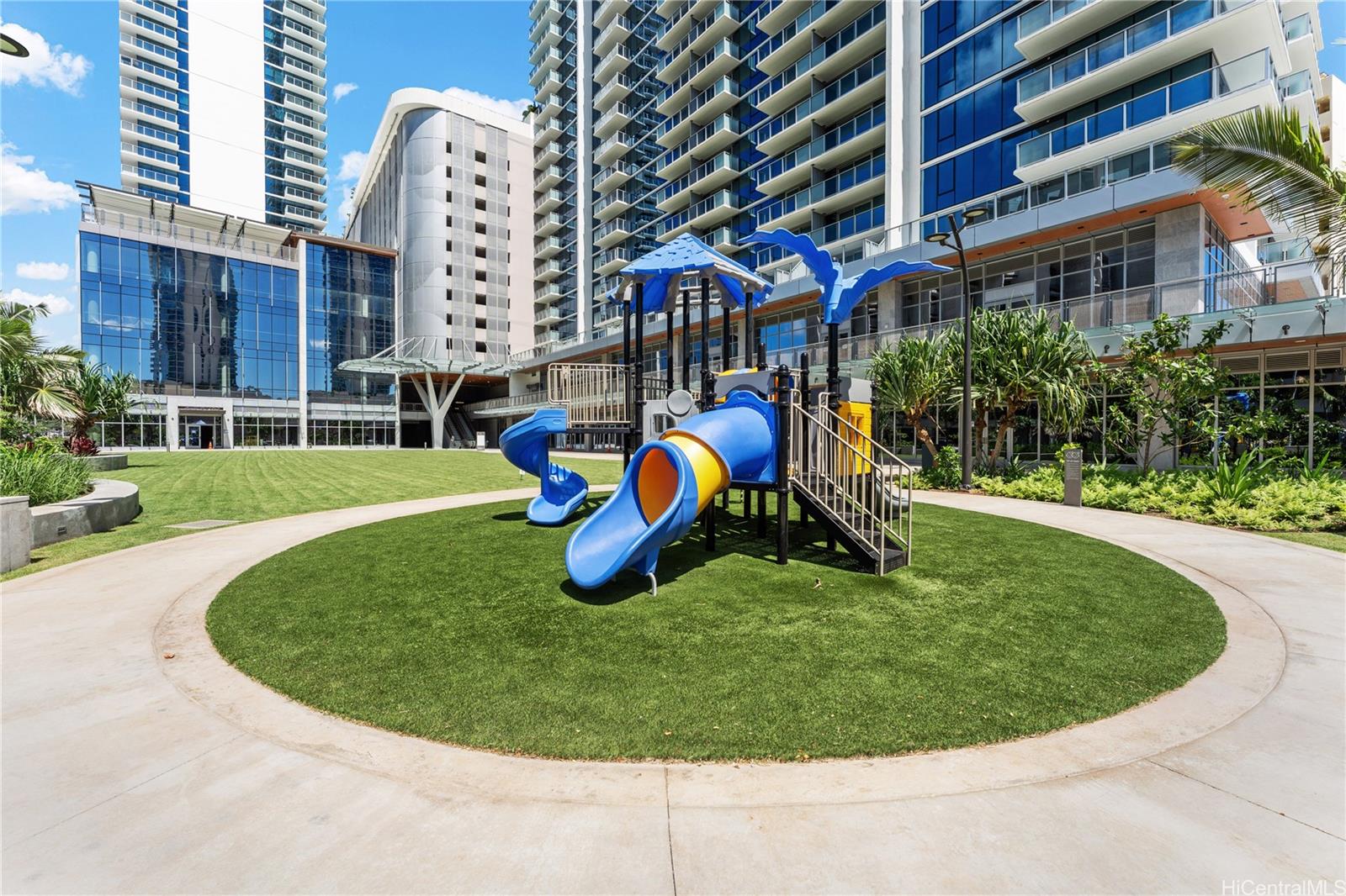 1515 Liona Street  Unit 3703