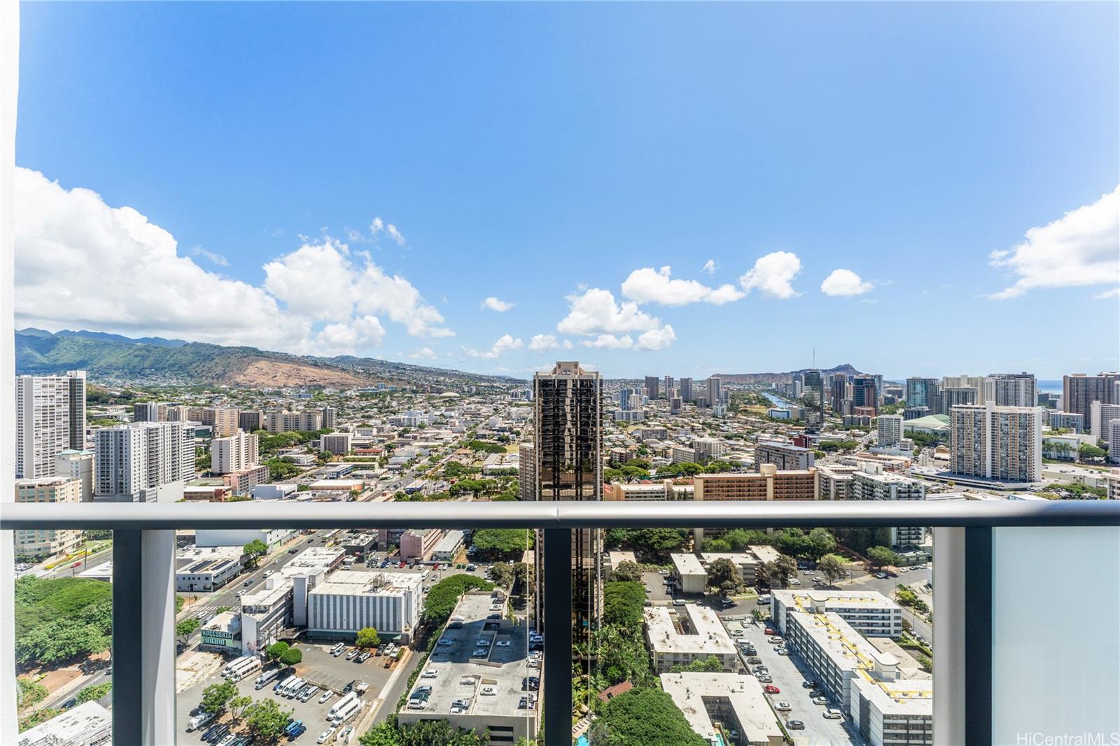 1515 Liona Street  Unit 3703