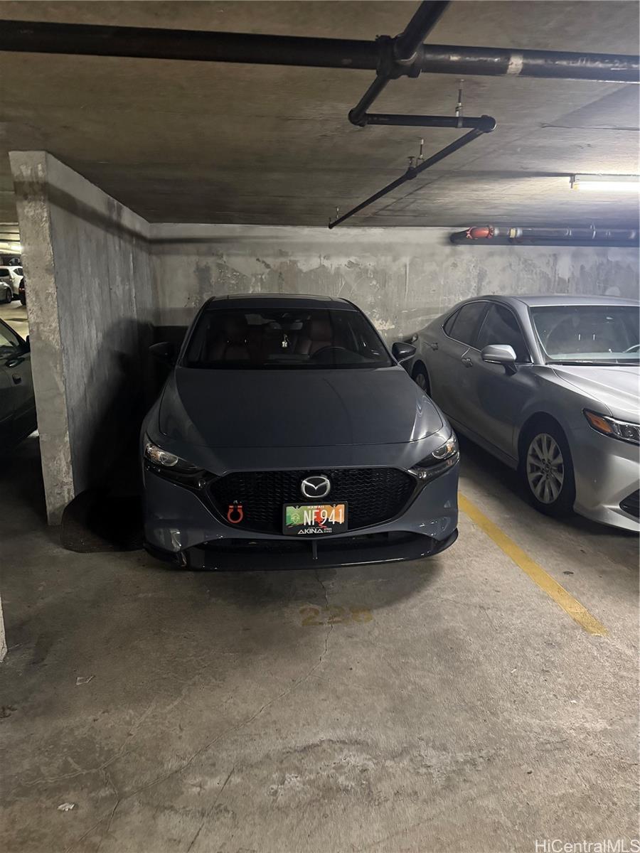 Photo 18 of 21