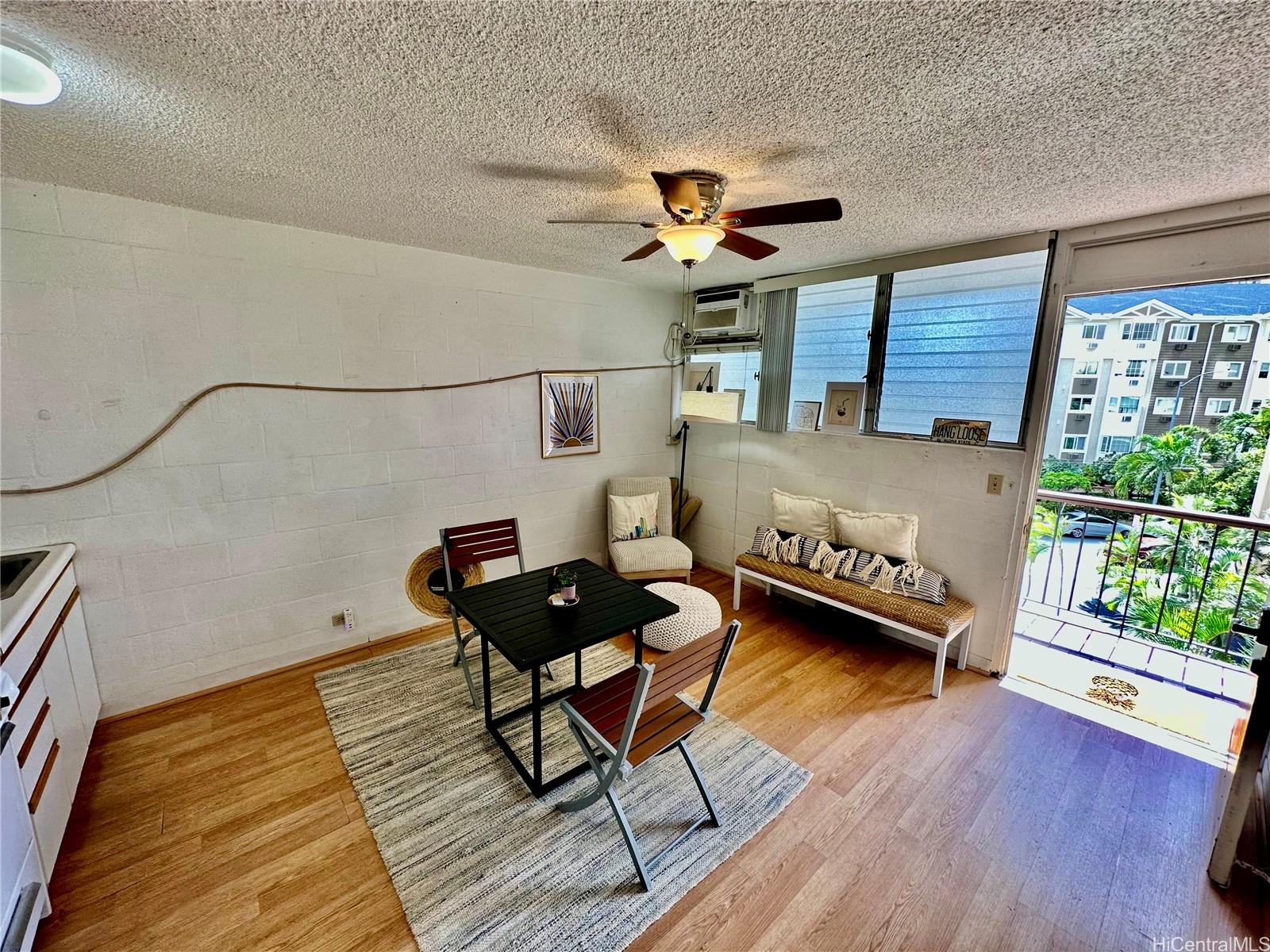 1863 Kaioo Drive  Unit 404