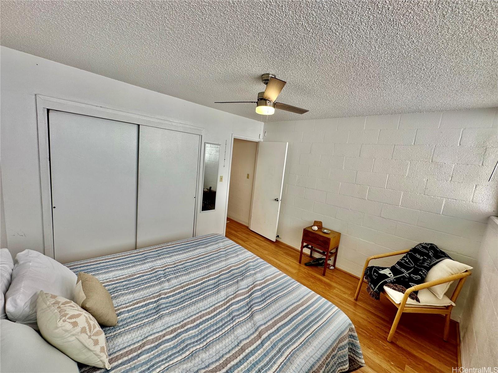 1863 Kaioo Drive  Unit 404
