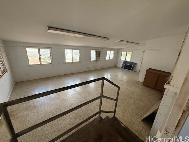 Photo 19 of 25