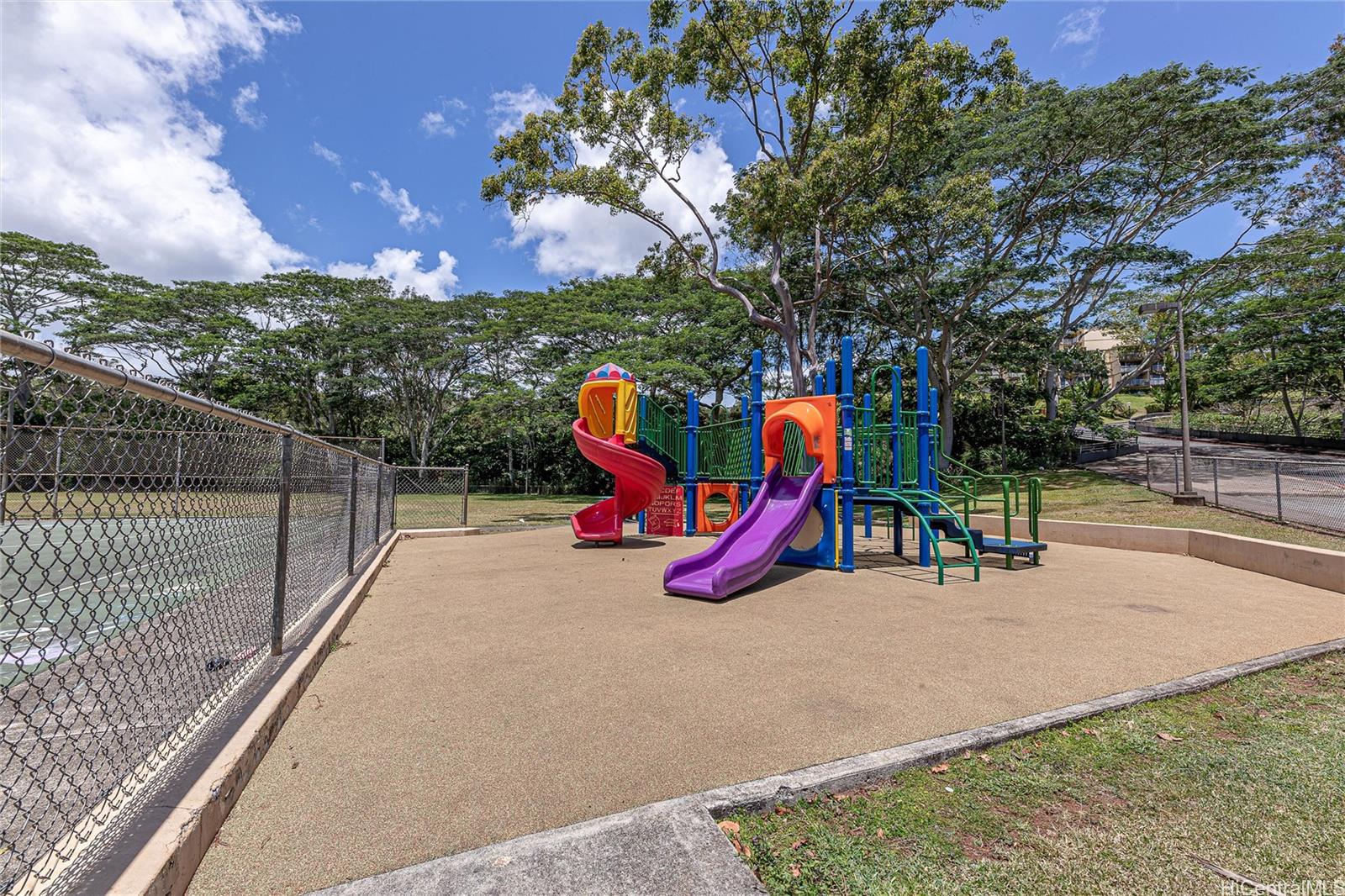 95-2055 Waikalani Place  Unit B204