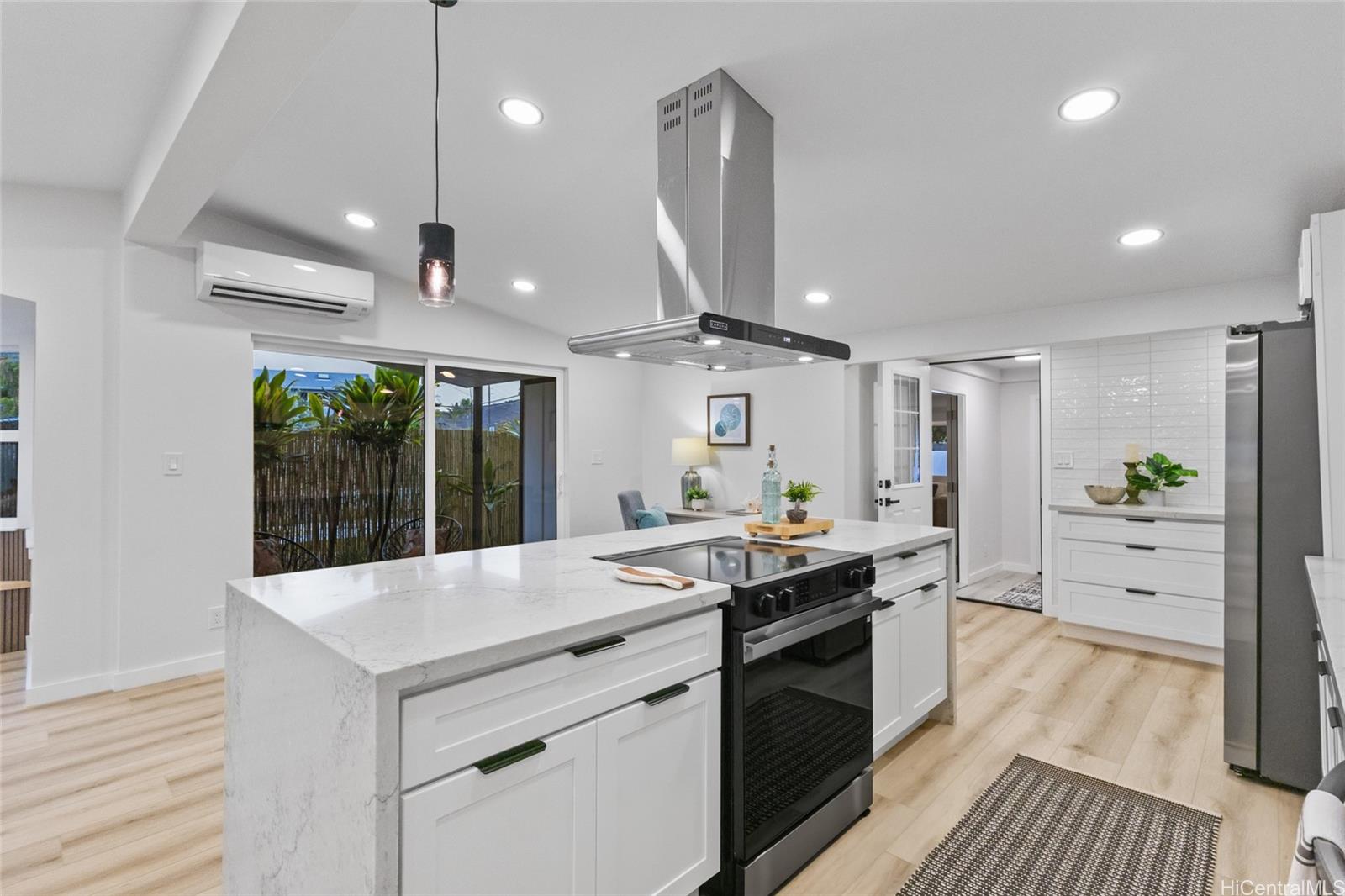 889 Akumu Street