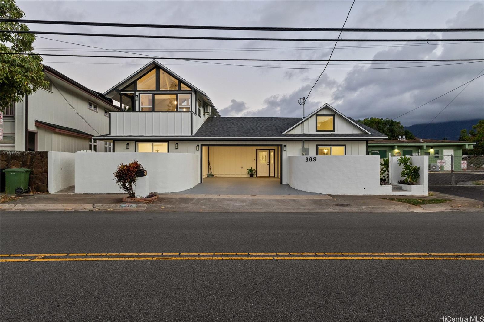 889 Akumu Street