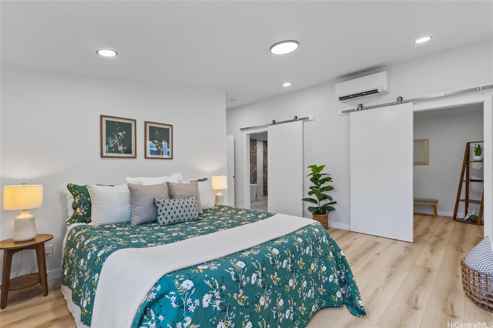889 Akumu Street