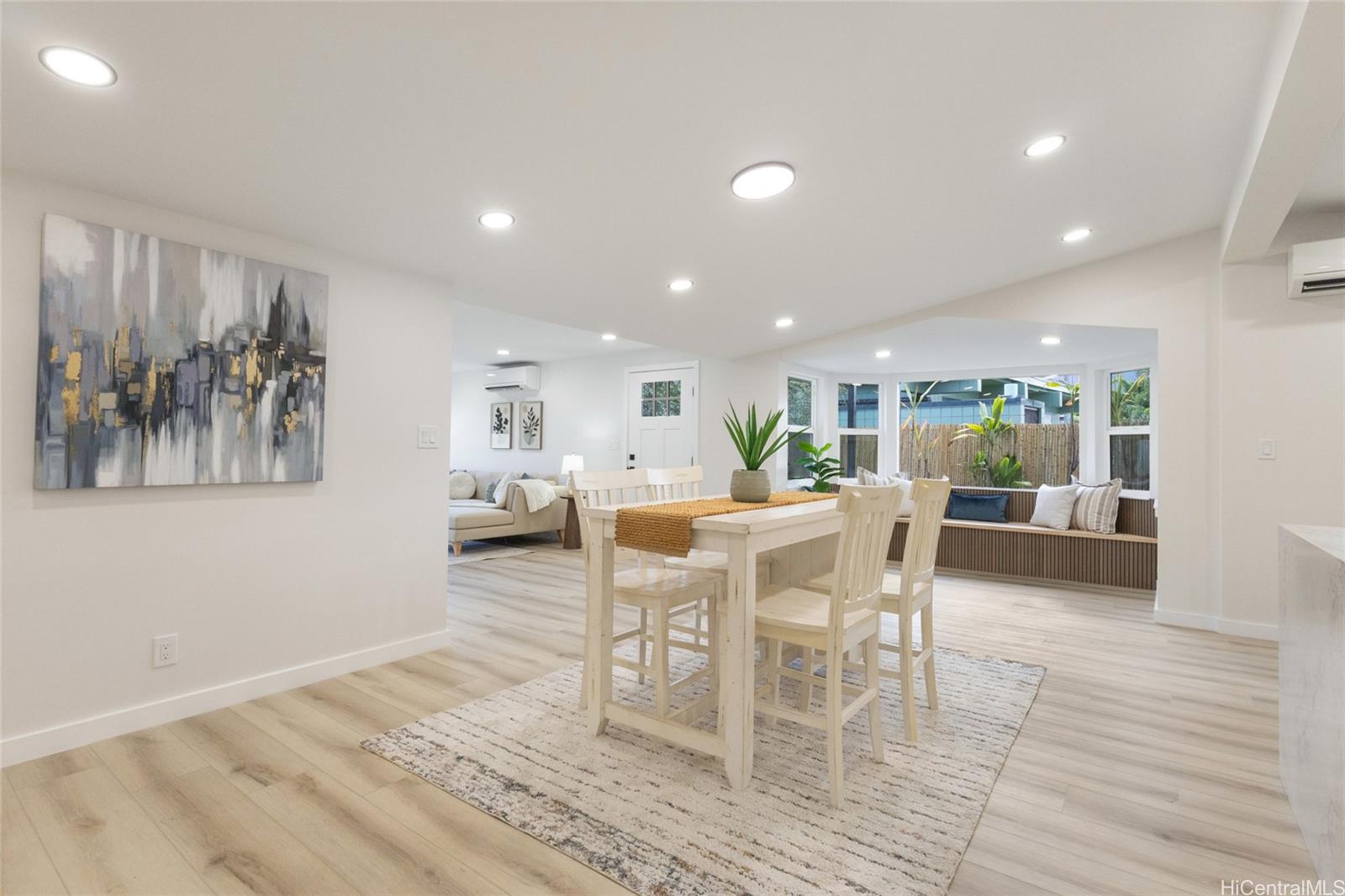 889 Akumu Street