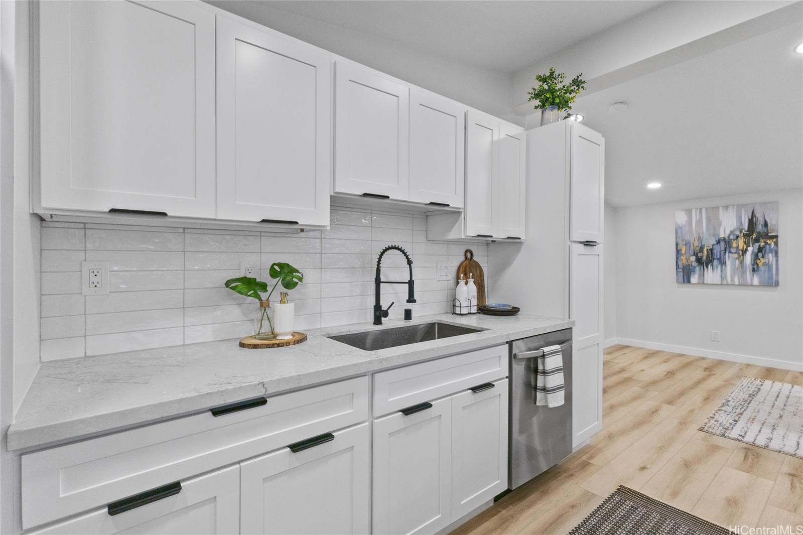 889 Akumu Street