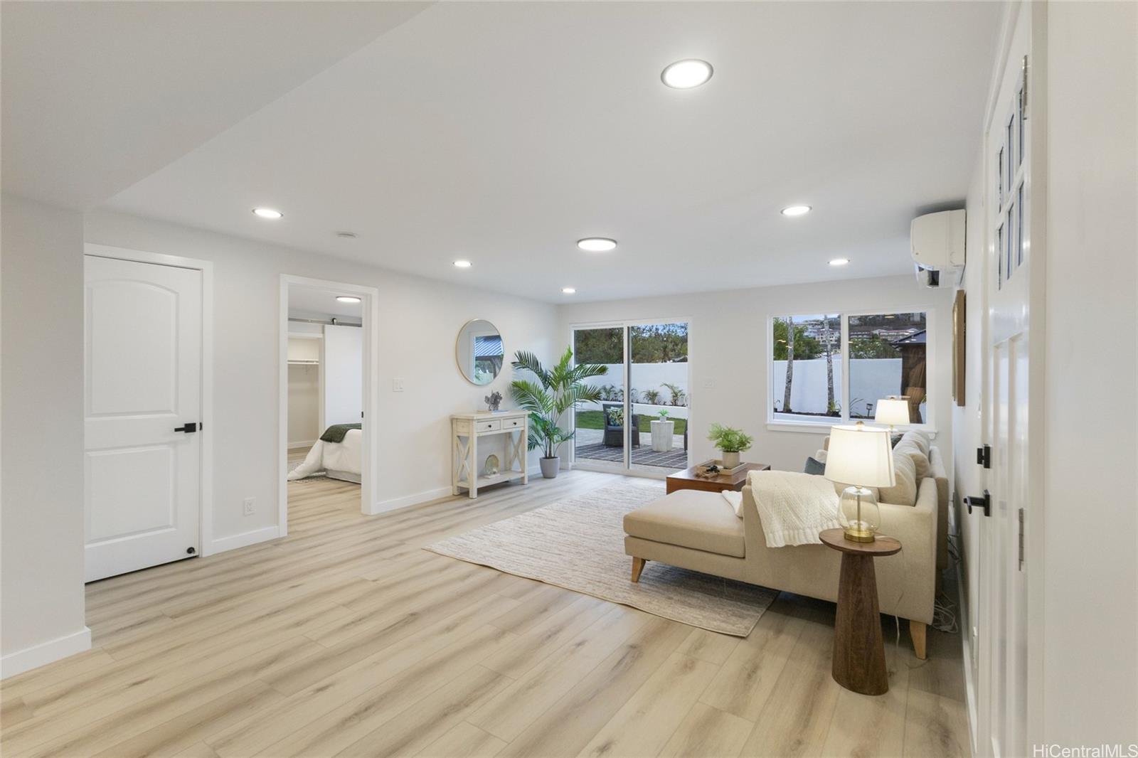 889 Akumu Street
