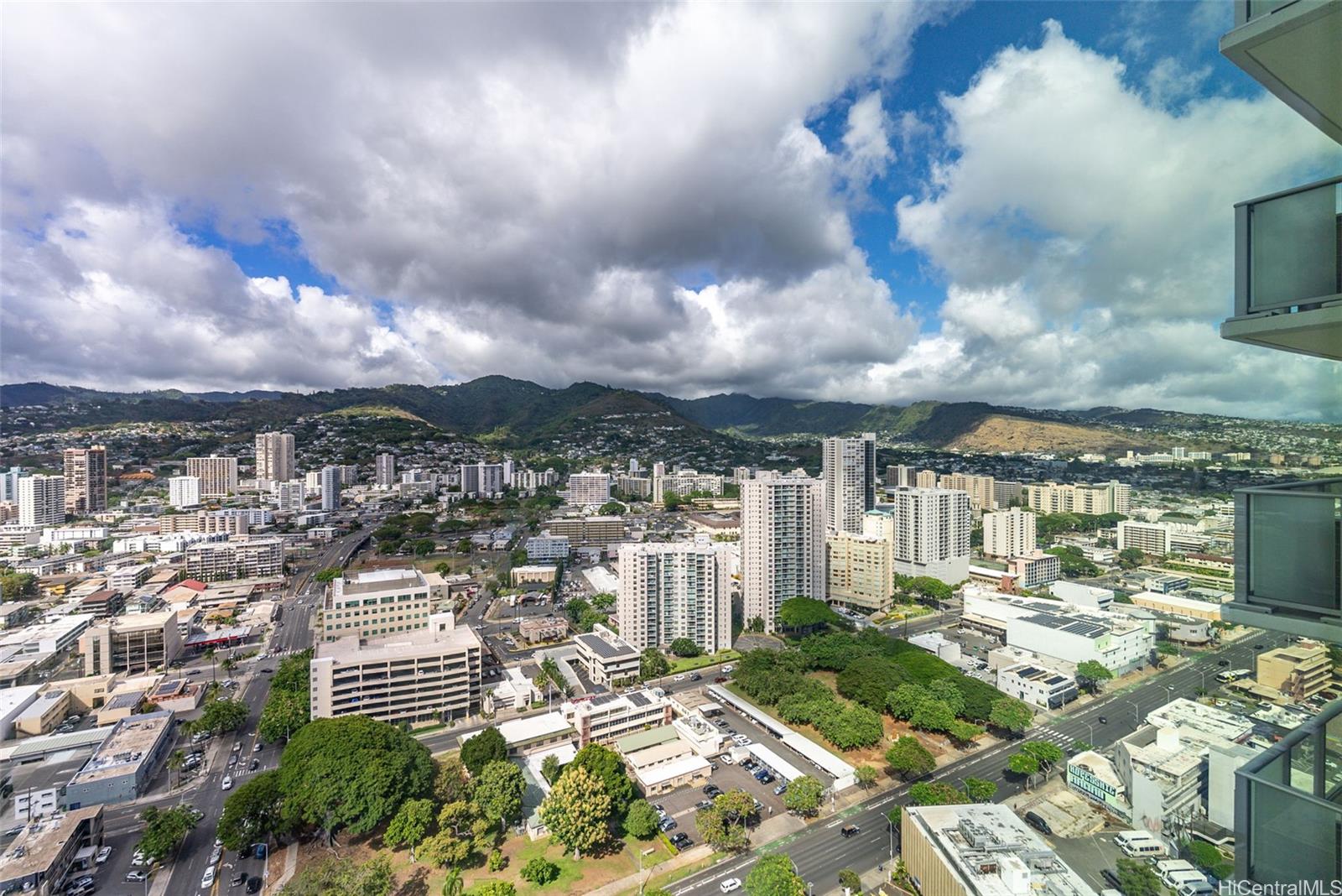 1515 Liona Street  Unit 3718