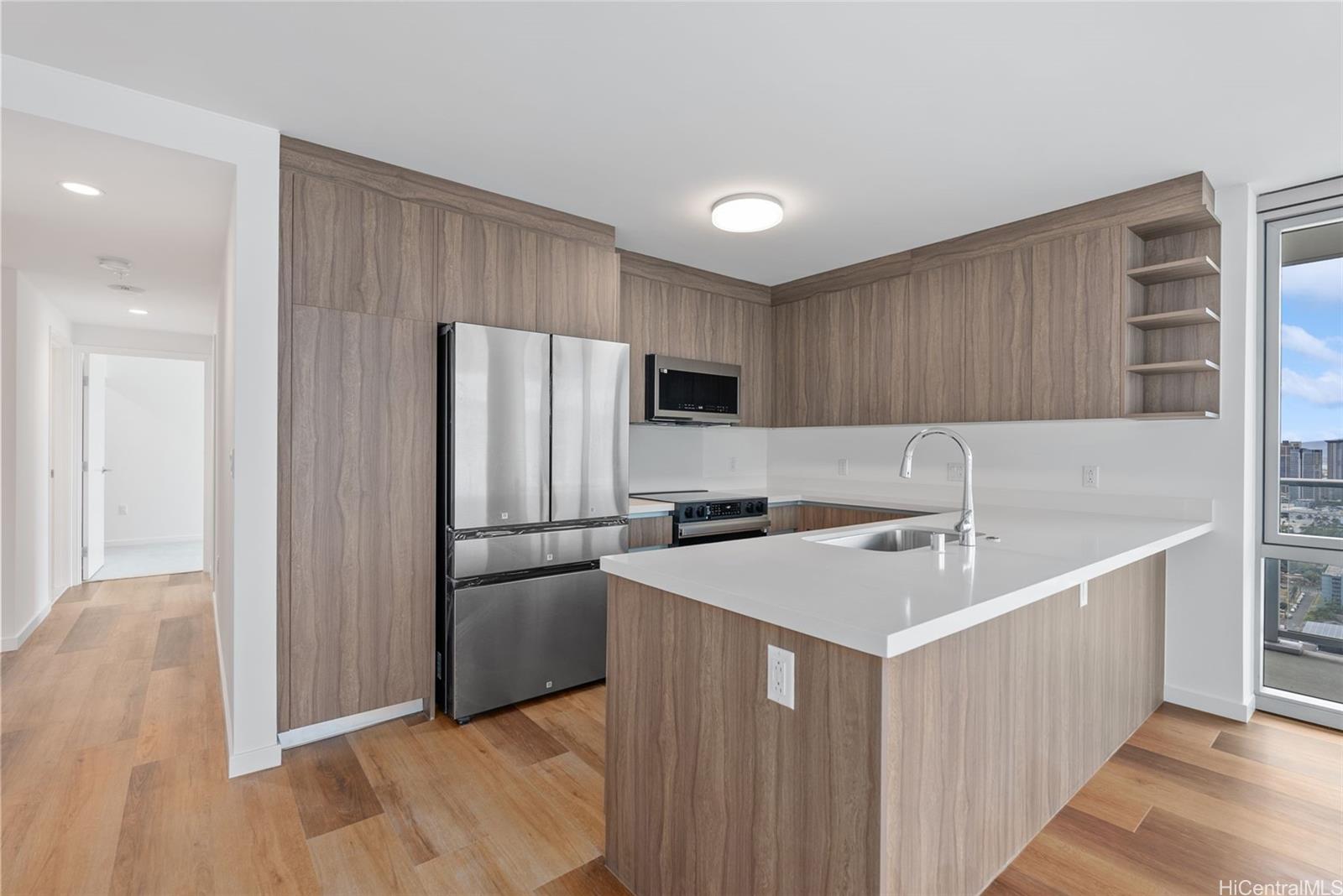 1515 Liona Street  Unit 3718