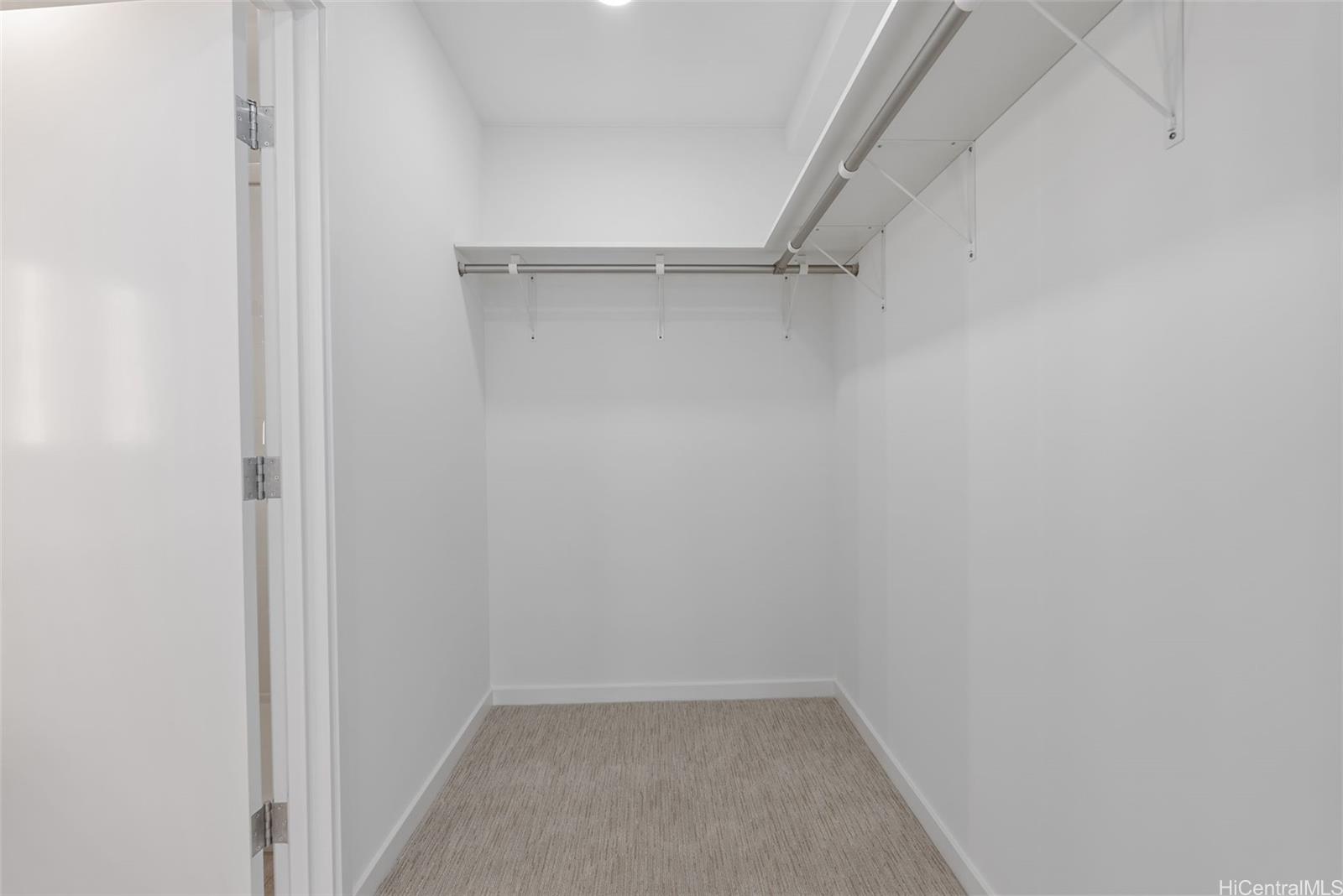 1515 Liona Street  Unit 3718