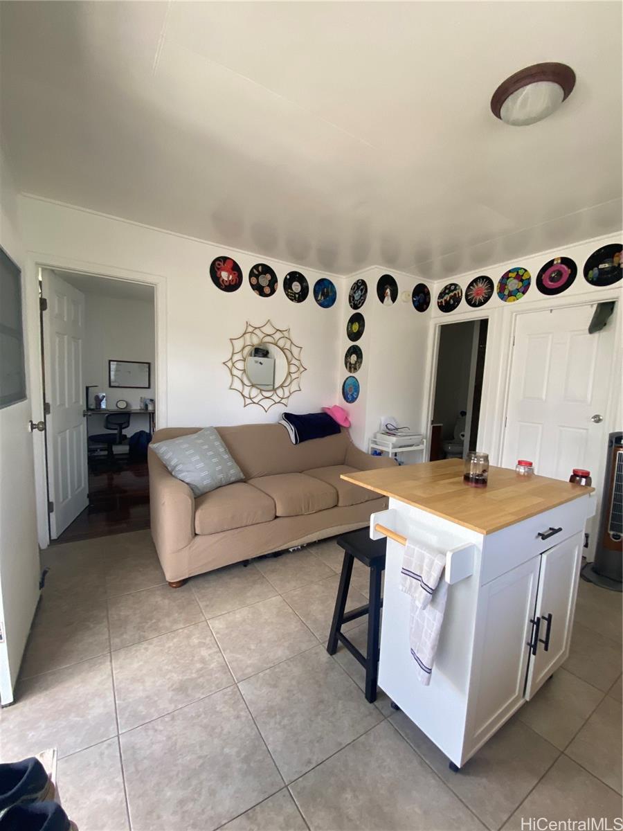 Photo 3 of 25
