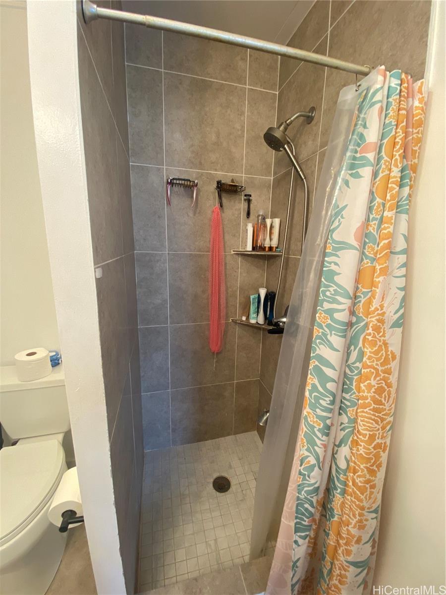 Photo 9 of 25