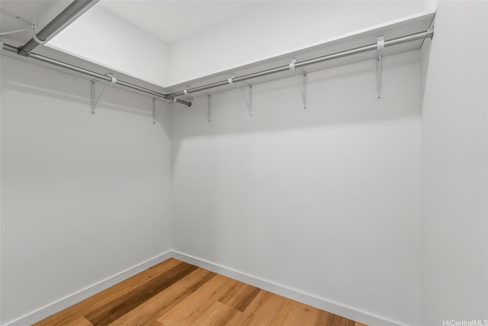 1515 Liona Street  Unit 3119
