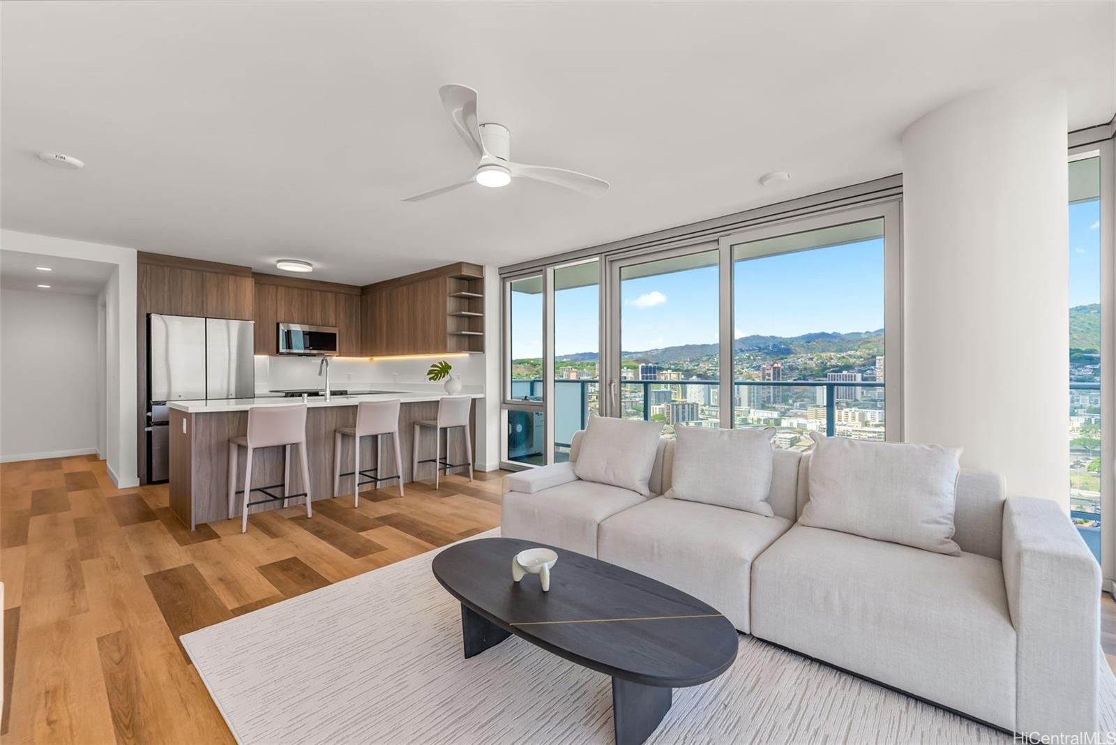 1515 Liona Street  Unit 3119