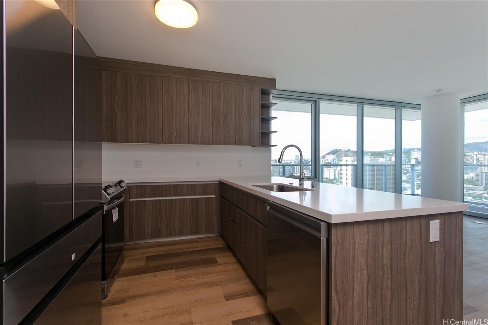 1515 Liona Street  Unit 2212