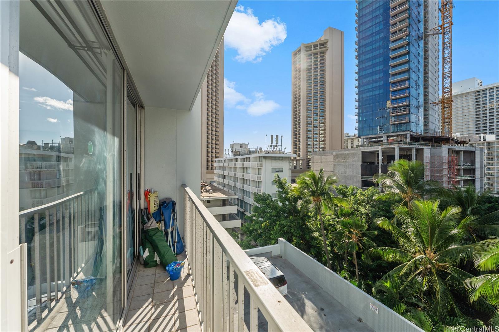 2427 Kuhio Avenue  Unit 804